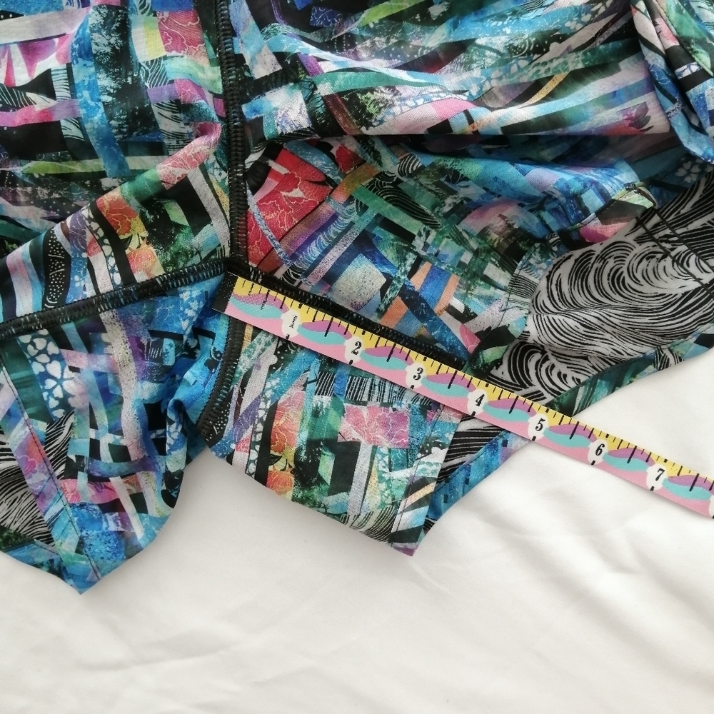 Lululemon Tracker Shorts Special Edition Seawheeze 4" Inseam Pink Blue Rare 6 - Picture 12 of 13